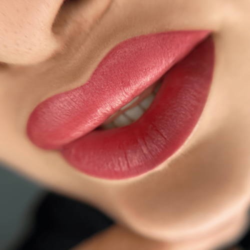 Aquarell Lips Permanent Makeup Ergebnis mit natürlich betonten Lippen in München